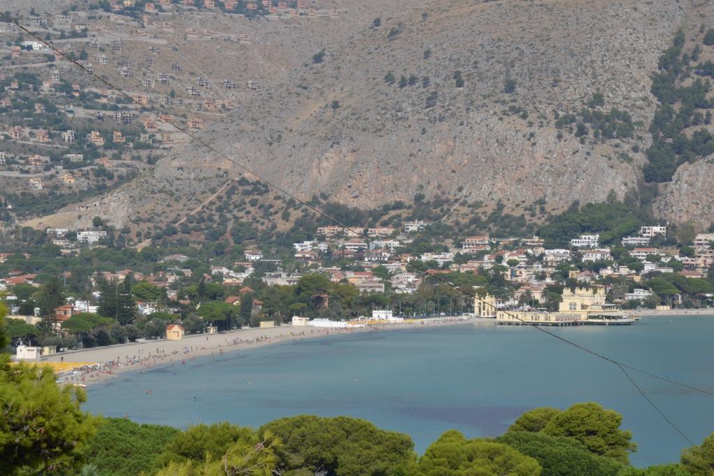 Mondello Holidays Δωμάτιο φωτογραφία